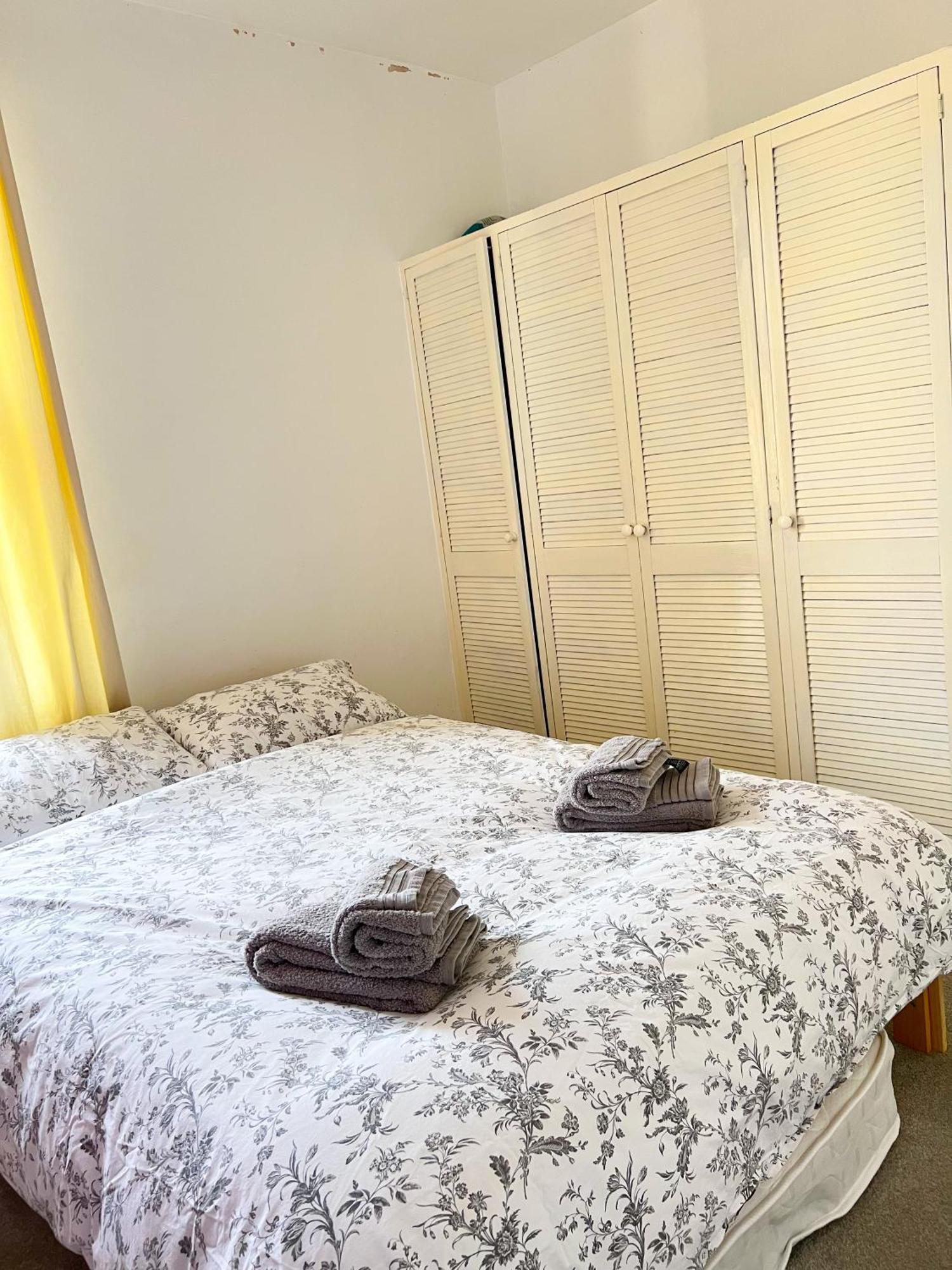 Welcome 2 Bedrooms Flat In Wimbledon Лондон Екстериор снимка